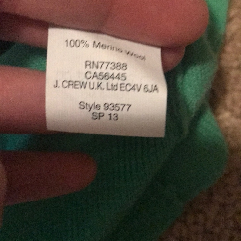 🔴SOLD🔴sweater - Picture 3 of 3